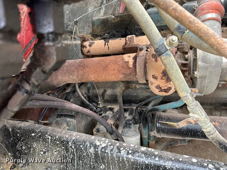 image for item LR9381 1992 International  2554 dump truck