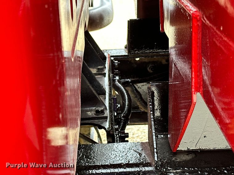 image for item LR9383 1992 International  2554 dump truck