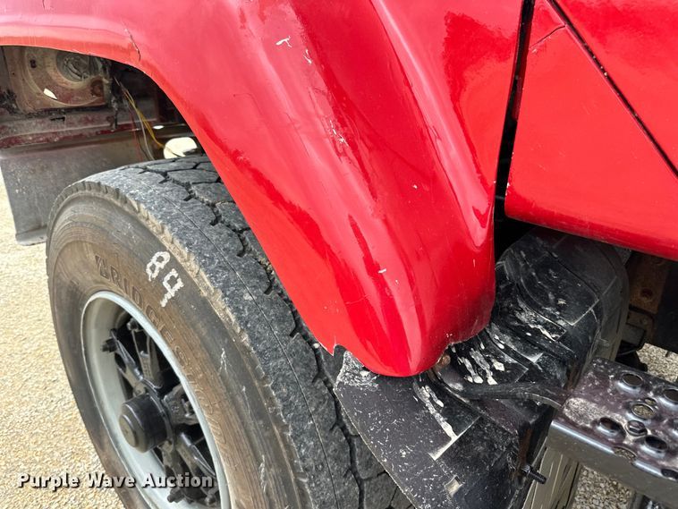 image for item LR9383 1992 International  2554 dump truck