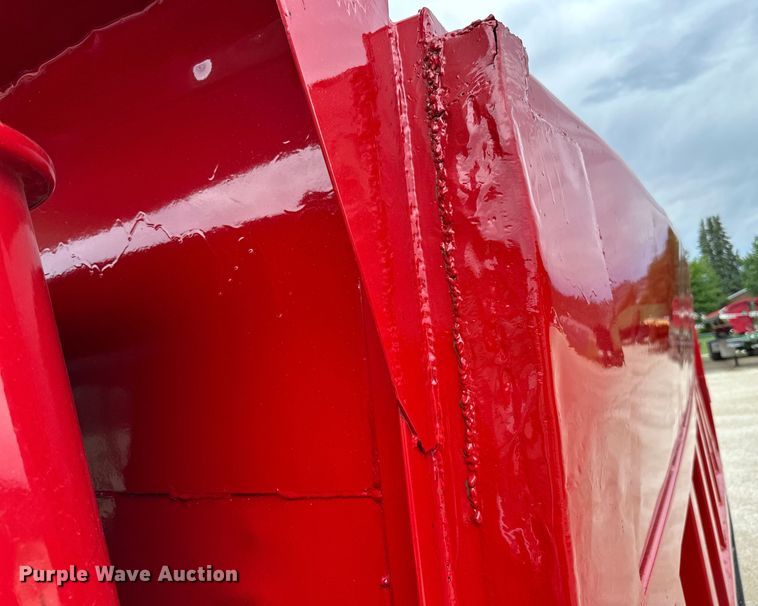 image for item LR9383 1992 International  2554 dump truck