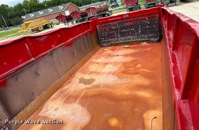 image for item LR9383 1992 International  2554 dump truck