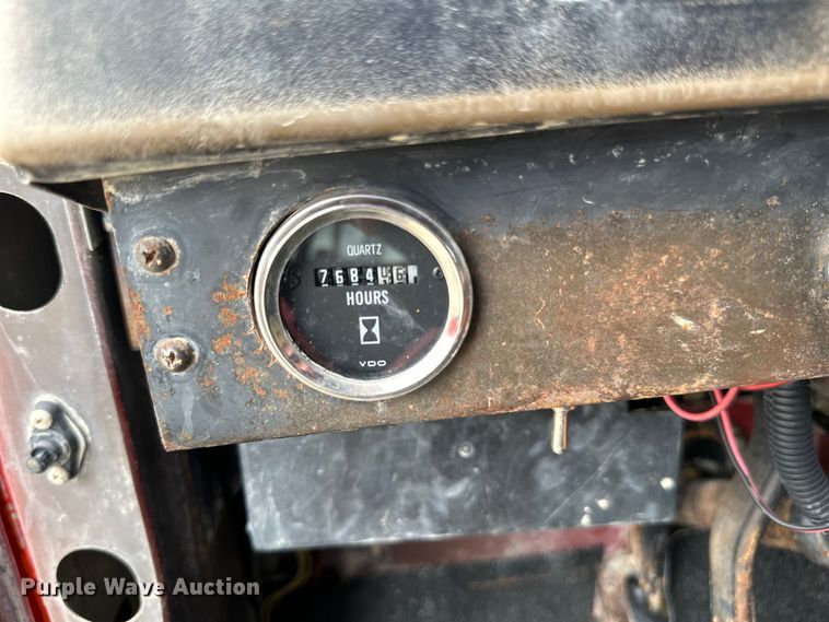 image for item LR9383 1992 International  2554 dump truck