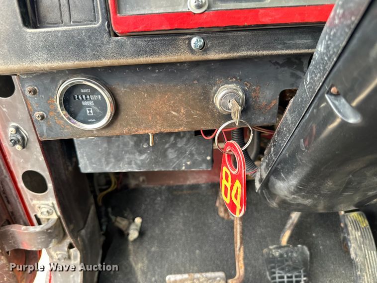 image for item LR9383 1992 International  2554 dump truck