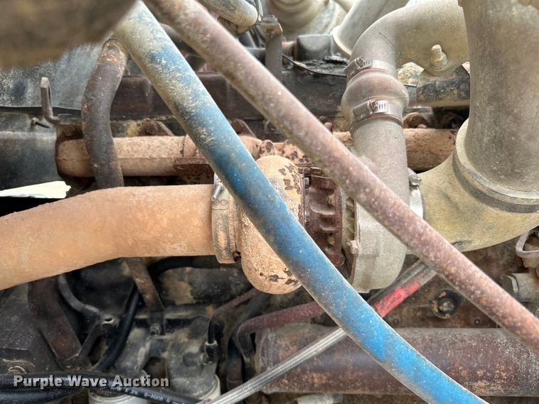 image for item LR9383 1992 International  2554 dump truck