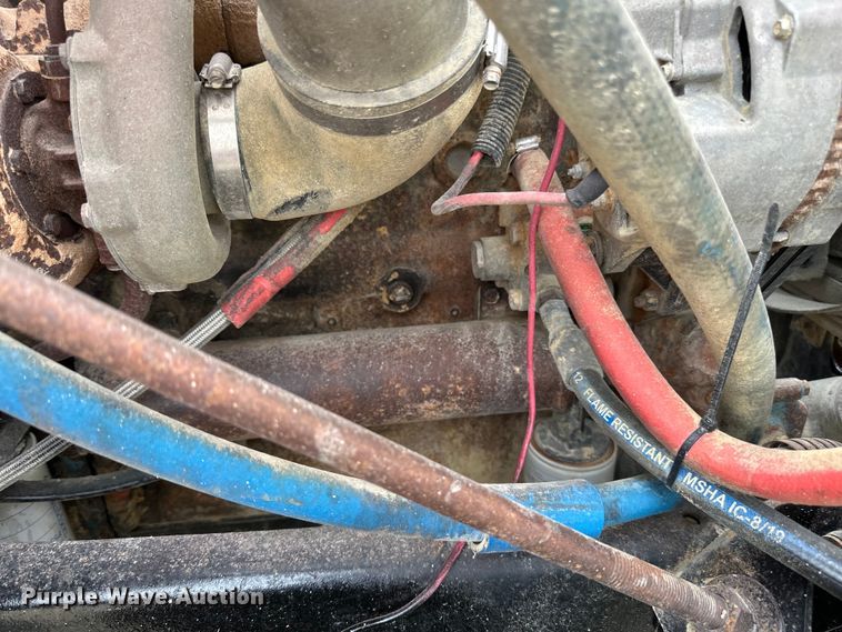 image for item LR9383 1992 International  2554 dump truck