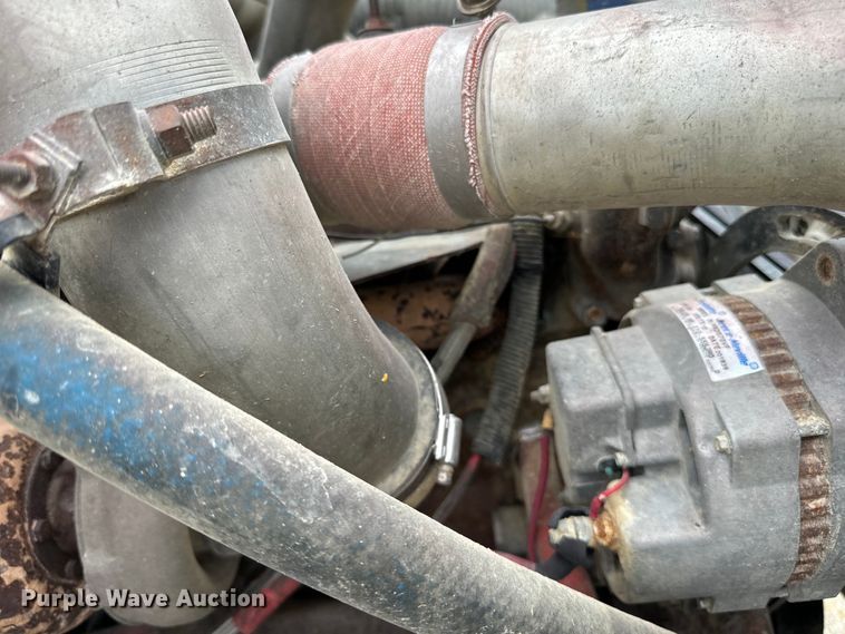 image for item LR9383 1992 International  2554 dump truck