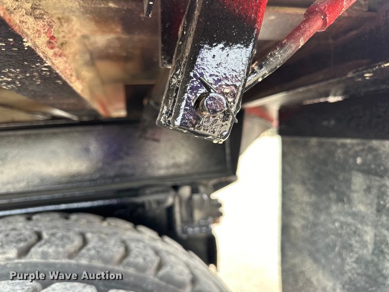 image for item LR9384 1991 International  2554 dump truck