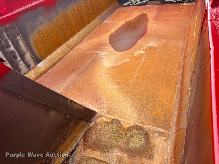 image for item LR9384 1991 International  2554 dump truck