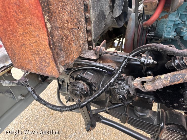 image for item LR9384 1991 International  2554 dump truck