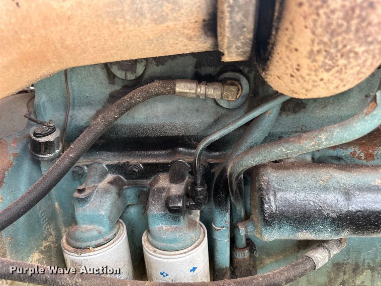 image for item LR9384 1991 International  2554 dump truck