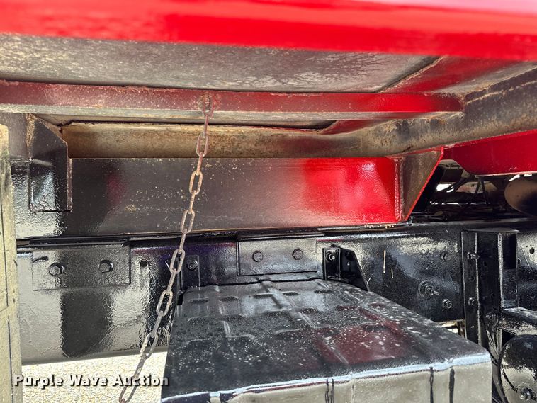 image for item LR9385 1993 International  2554 dump truck