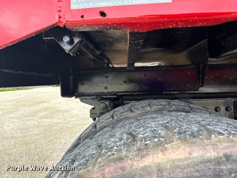 image for item LR9385 1993 International  2554 dump truck