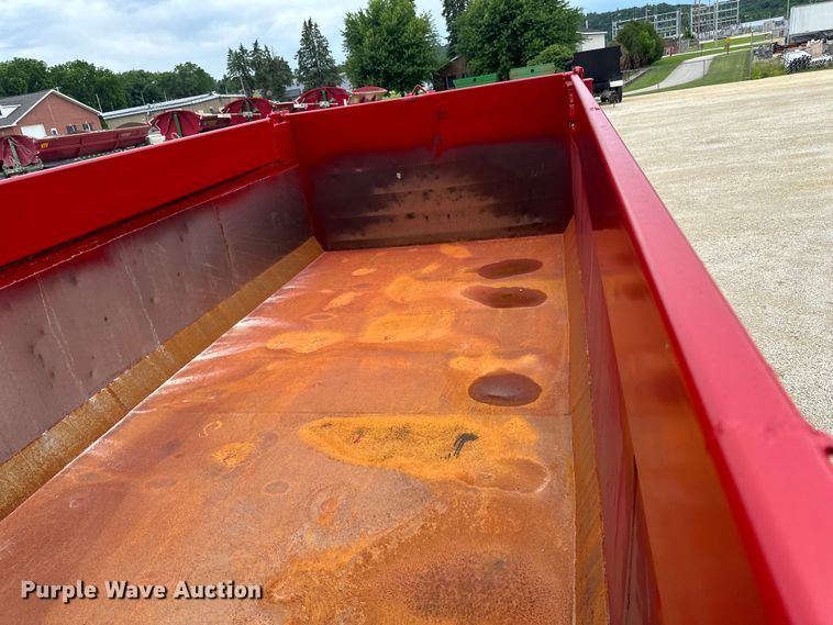 image for item LR9385 1993 International  2554 dump truck