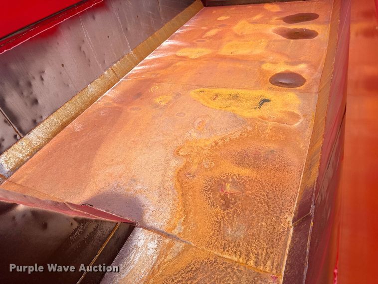 image for item LR9385 1993 International  2554 dump truck