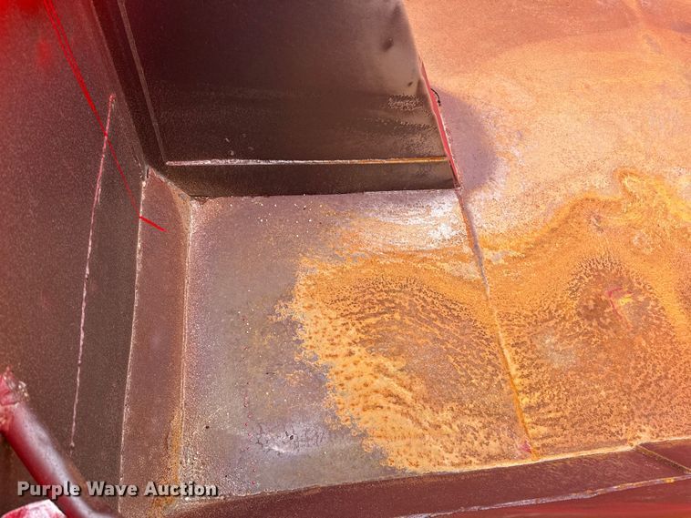 image for item LR9385 1993 International  2554 dump truck