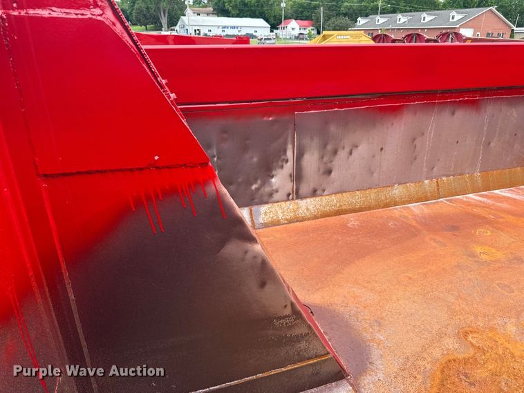 image for item LR9385 1993 International  2554 dump truck