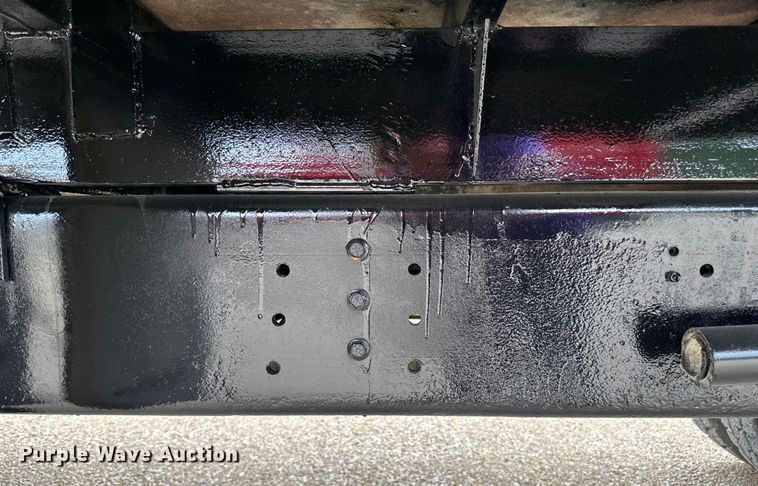 image for item LR9385 1993 International  2554 dump truck