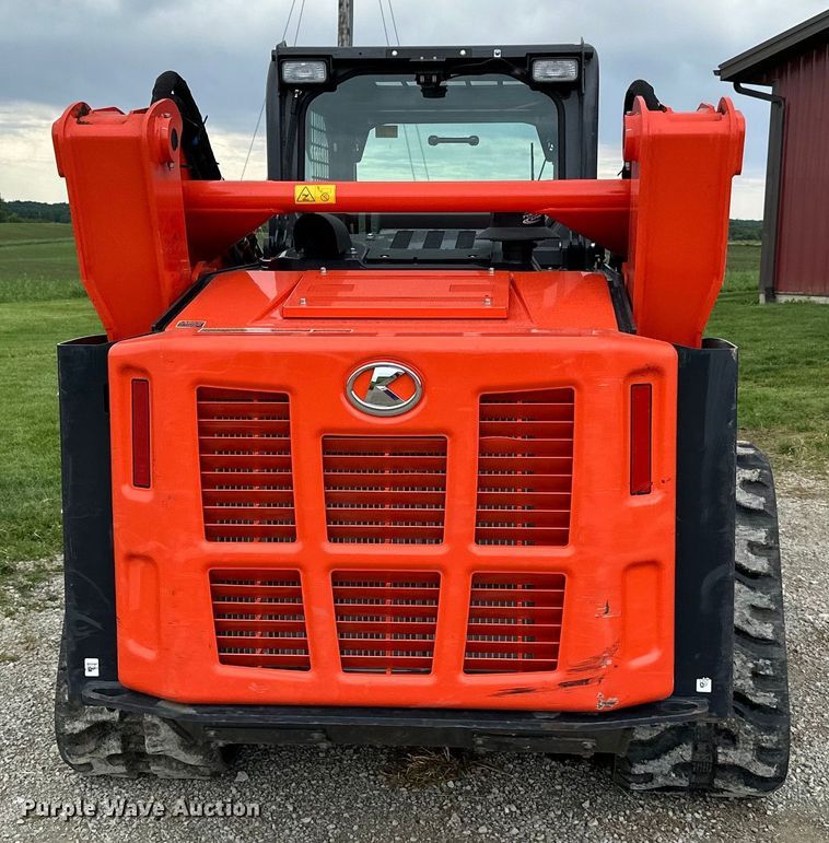 image for item LR9387 Kubota SVL97-2 tracked skid steer loader