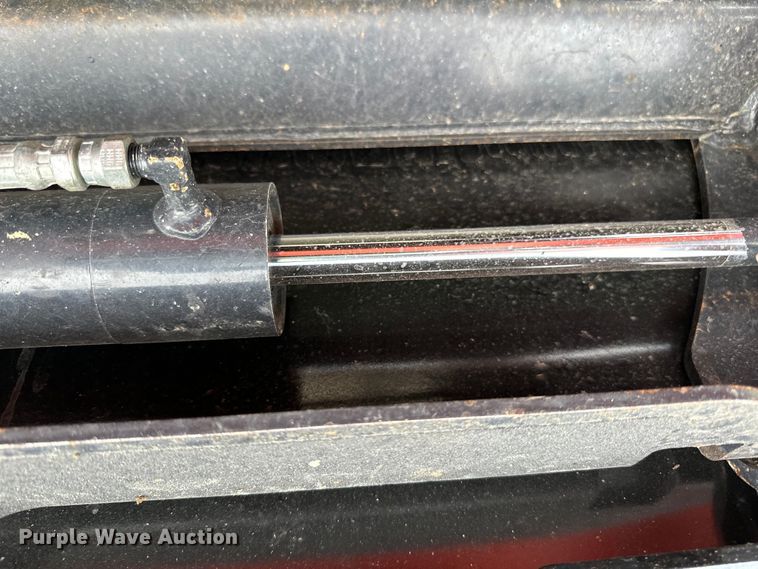 image for item LR9387 Kubota SVL97-2 tracked skid steer loader