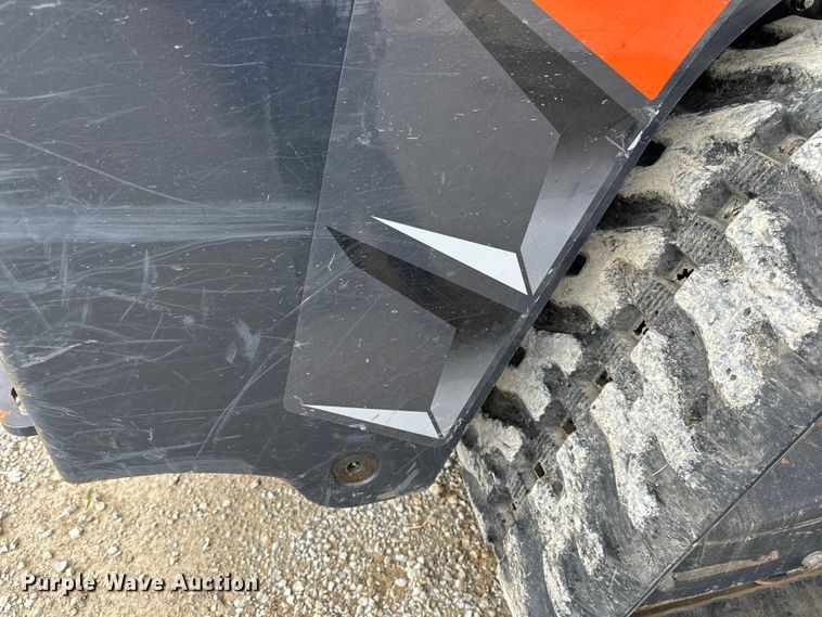 image for item LR9387 Kubota SVL97-2 tracked skid steer loader