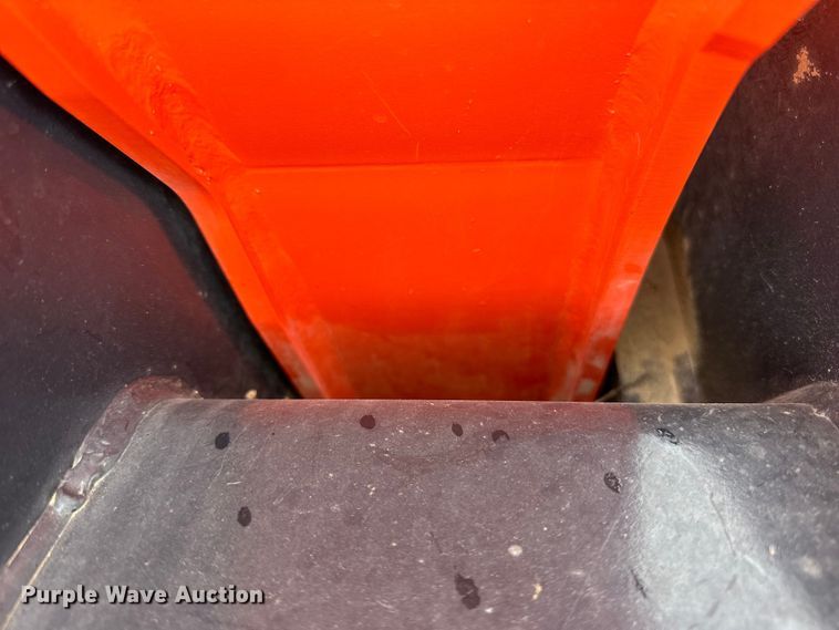 image for item LR9387 Kubota SVL97-2 tracked skid steer loader