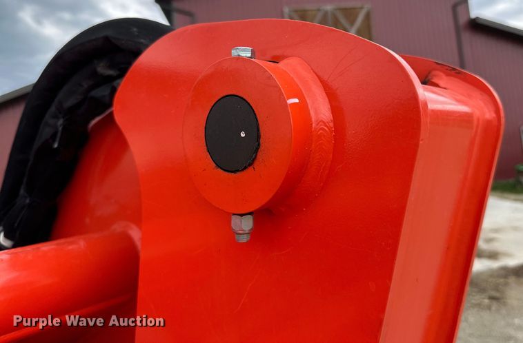 image for item LR9387 Kubota SVL97-2 tracked skid steer loader