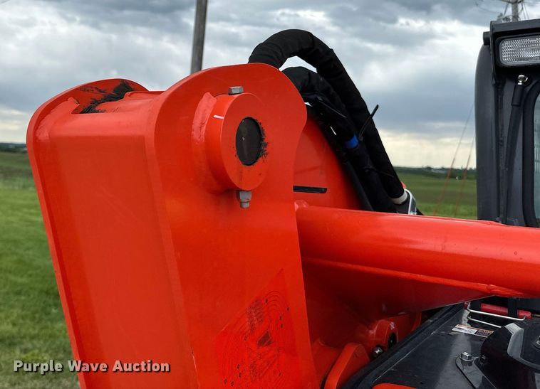 image for item LR9387 Kubota SVL97-2 tracked skid steer loader