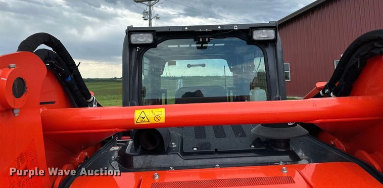 image for item LR9387 Kubota SVL97-2 tracked skid steer loader