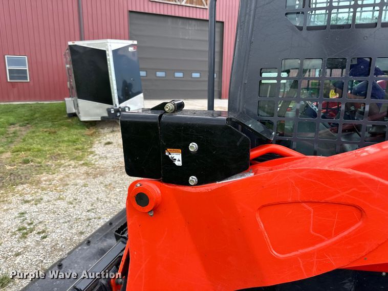 image for item LR9387 Kubota SVL97-2 tracked skid steer loader