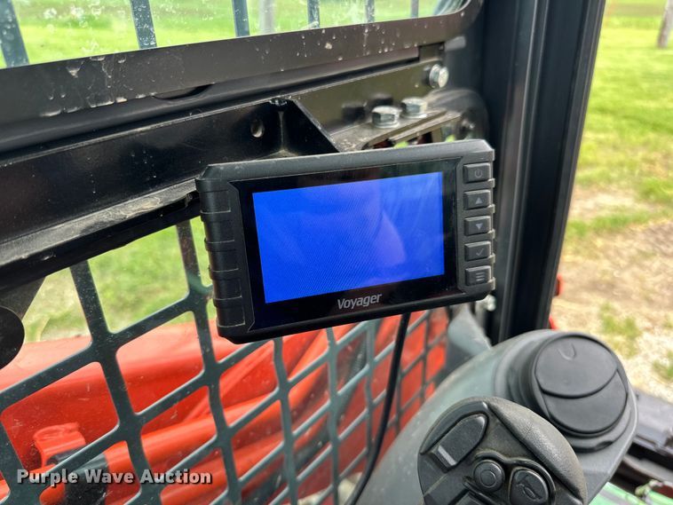 image for item LR9387 Kubota SVL97-2 tracked skid steer loader