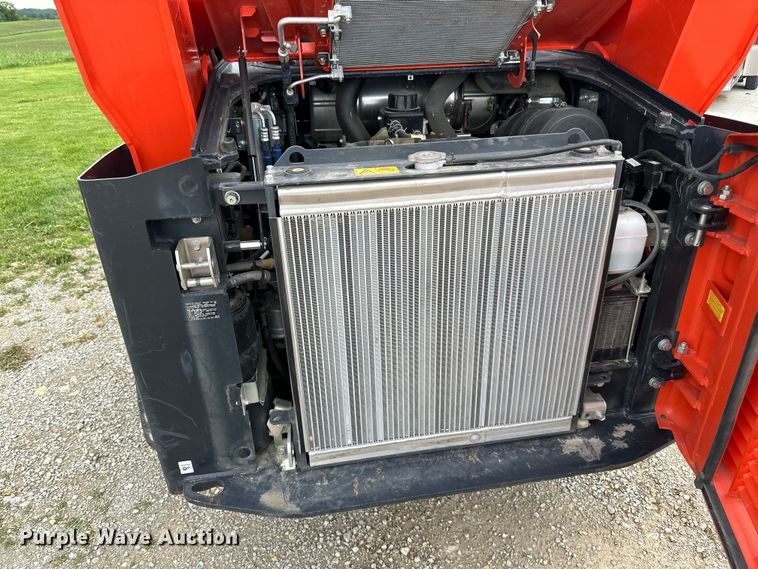 image for item LR9387 Kubota SVL97-2 tracked skid steer loader