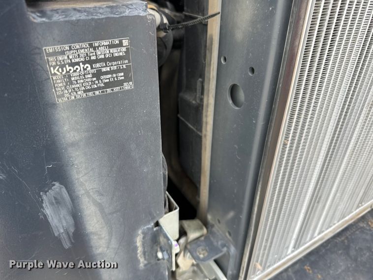 image for item LR9387 Kubota SVL97-2 tracked skid steer loader