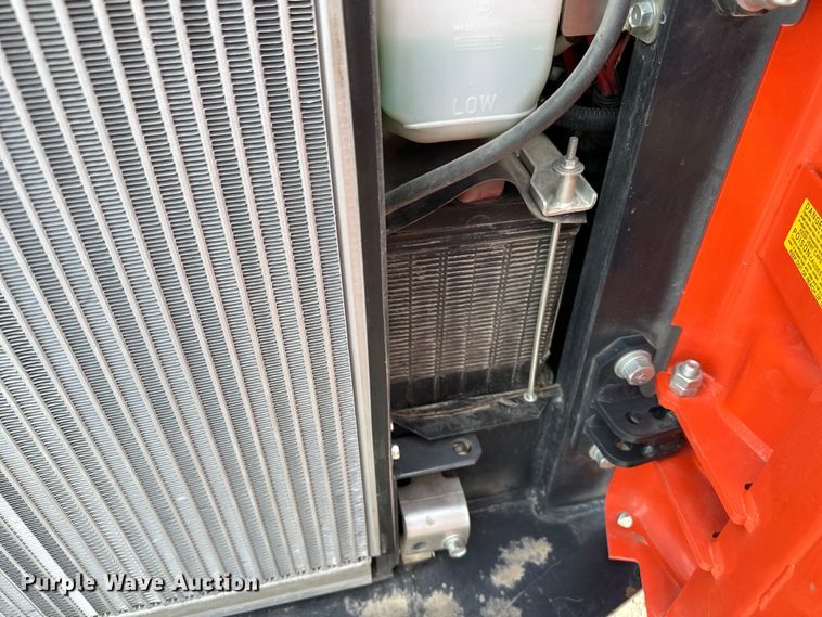 image for item LR9387 Kubota SVL97-2 tracked skid steer loader