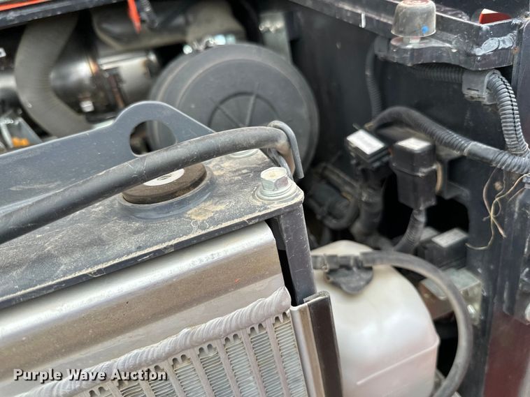 image for item LR9387 Kubota SVL97-2 tracked skid steer loader