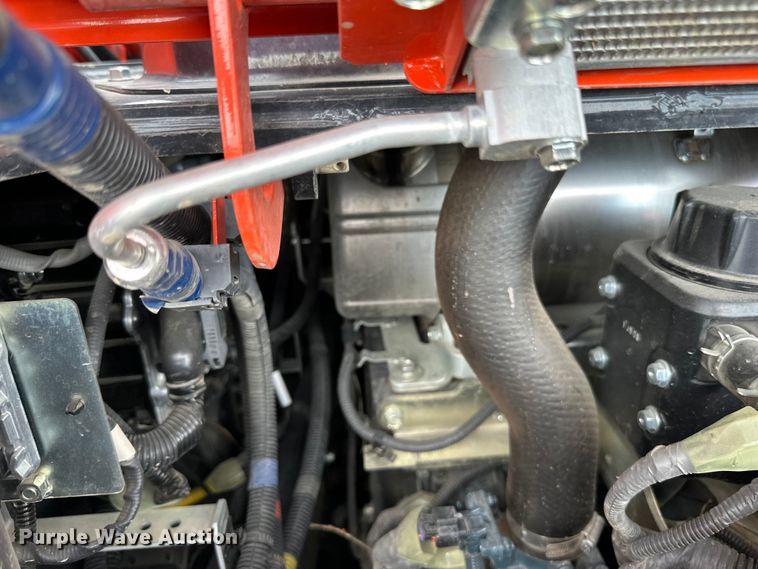 image for item LR9387 Kubota SVL97-2 tracked skid steer loader