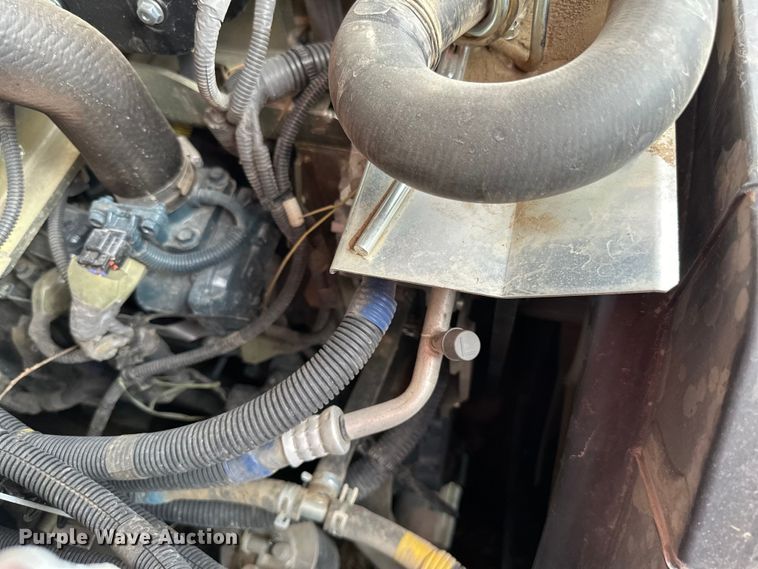 image for item LR9387 Kubota SVL97-2 tracked skid steer loader