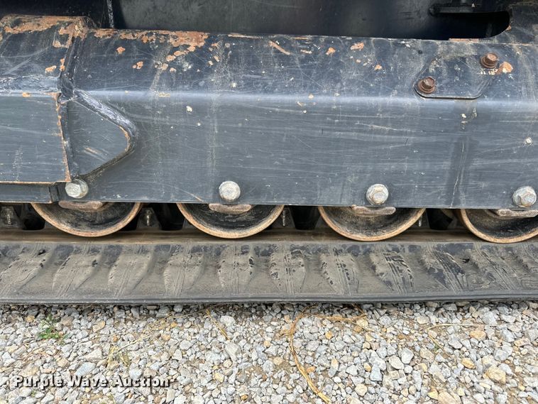 image for item LR9387 Kubota SVL97-2 tracked skid steer loader