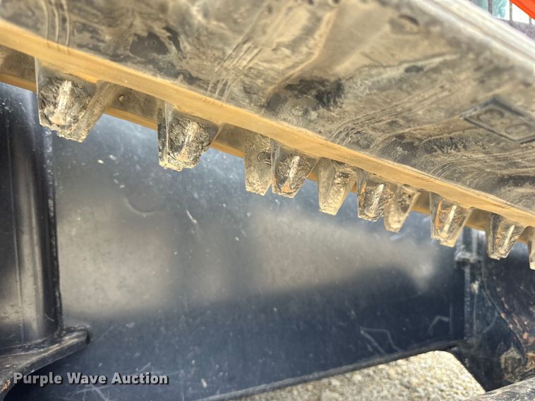 image for item LR9387 Kubota SVL97-2 tracked skid steer loader