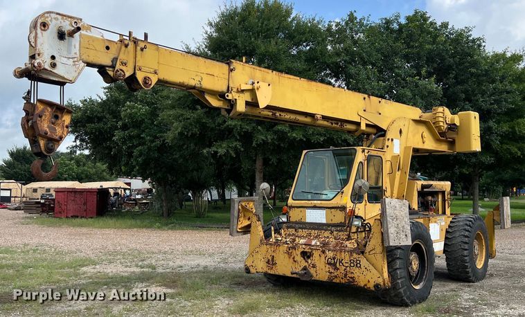 image for item LU9883 Galion crane