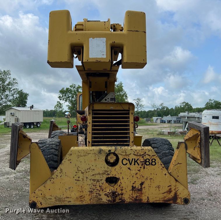 image for item LU9883 Galion crane