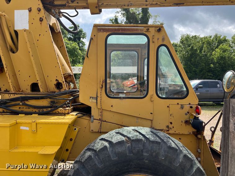 image for item LU9883 Galion crane