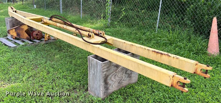 image for item LU9883 Galion crane