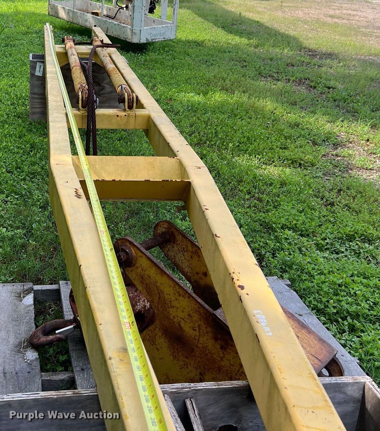 image for item LU9883 Galion crane