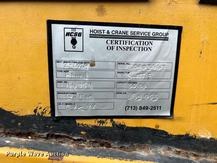 image for item LU9883 Galion crane