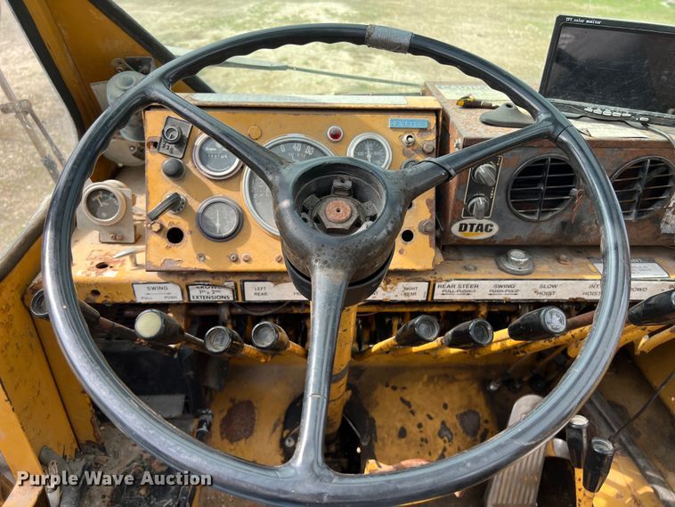 image for item LU9883 Galion crane