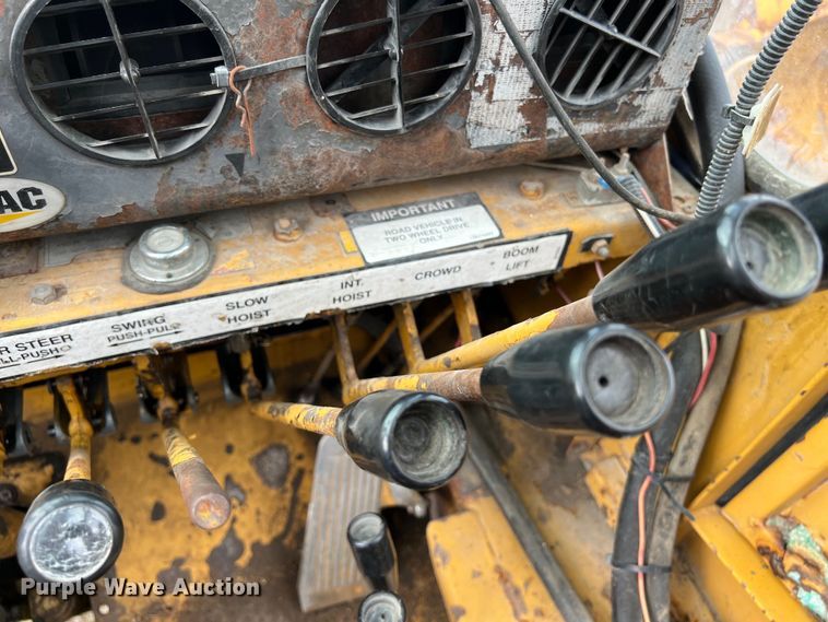 image for item LU9883 Galion crane