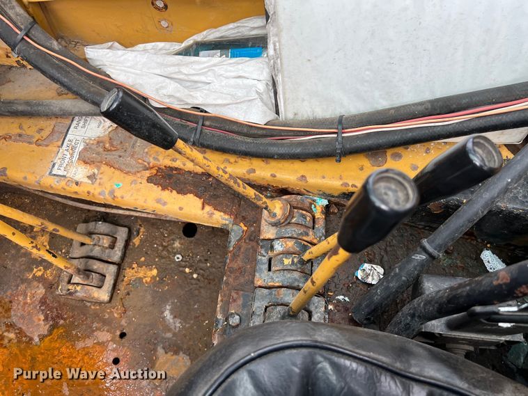 image for item LU9883 Galion crane