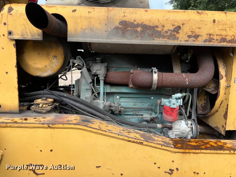 image for item LU9883 Galion crane