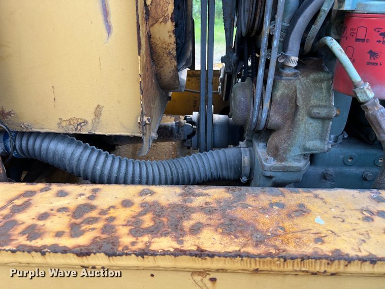 image for item LU9883 Galion crane