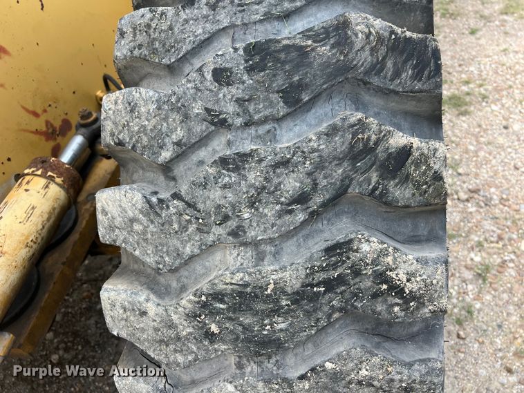 image for item LU9883 Galion crane